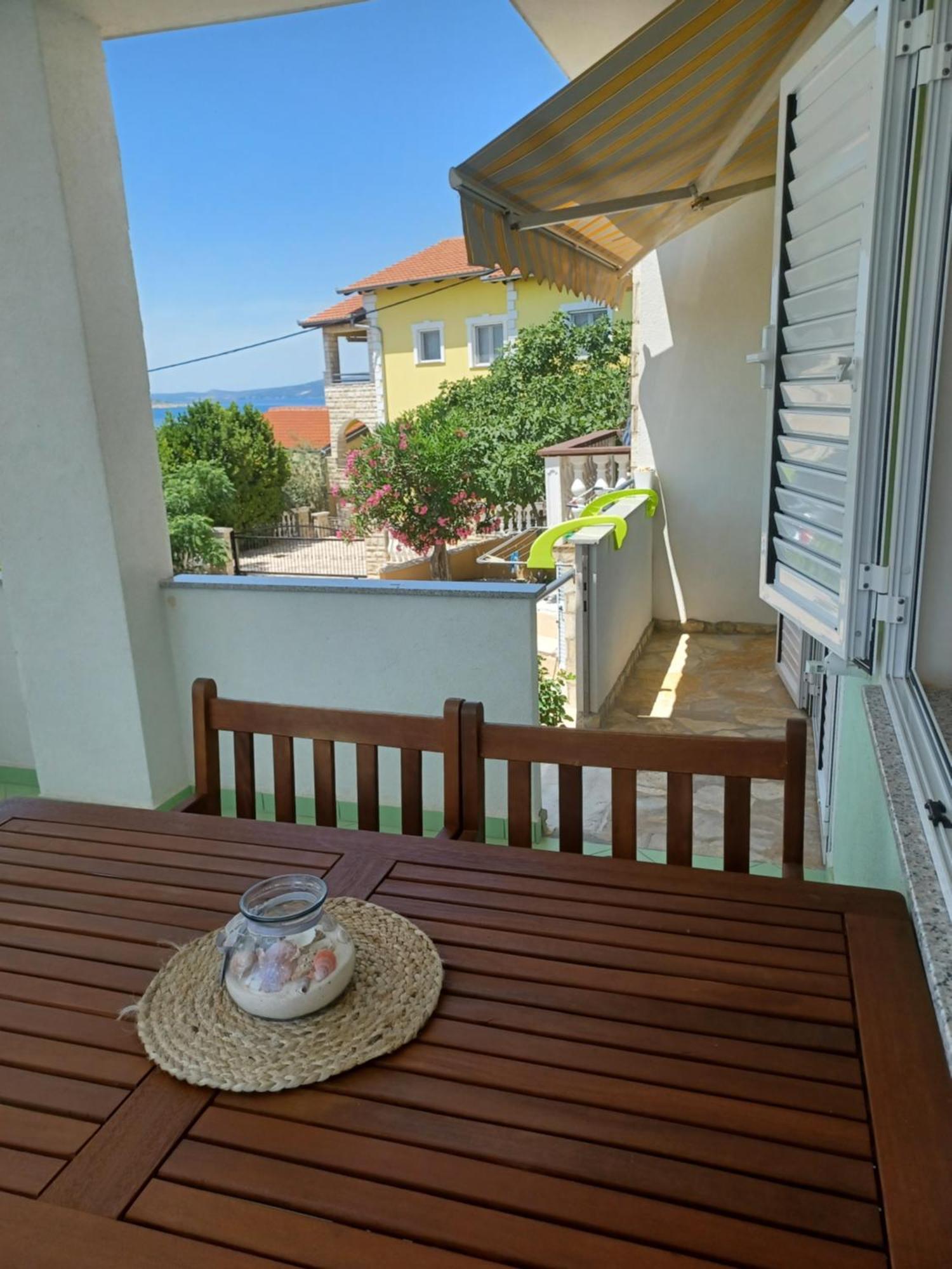 Apartmani Ana - Meka Draga Obrovac Luaran gambar